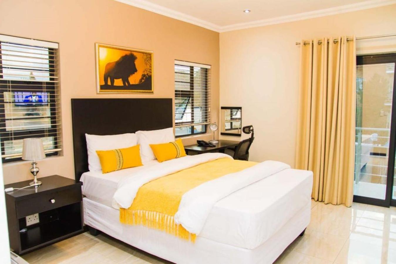 Heavenly Boutique Hotel Johannesburg Exterior photo