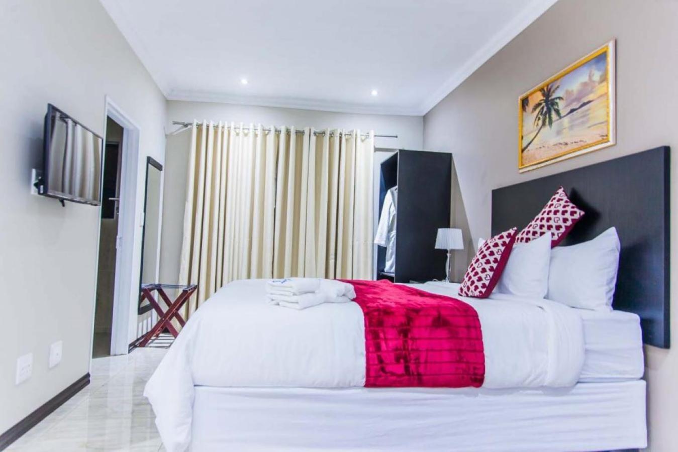Heavenly Boutique Hotel Johannesburg Exterior photo